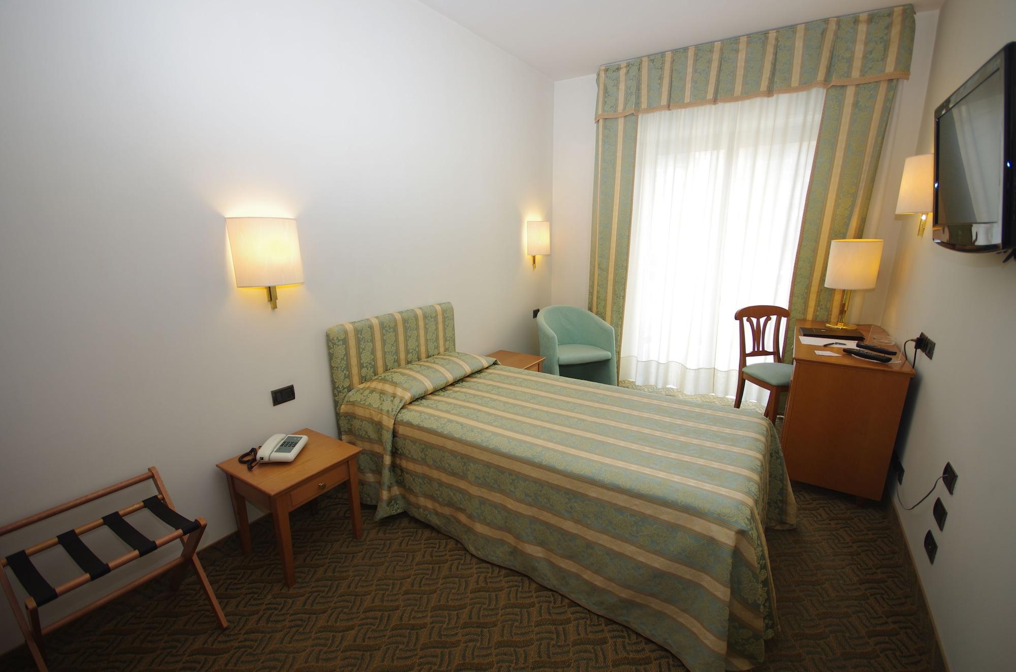 Savant Hotel Lamezia Terme Bagian luar foto